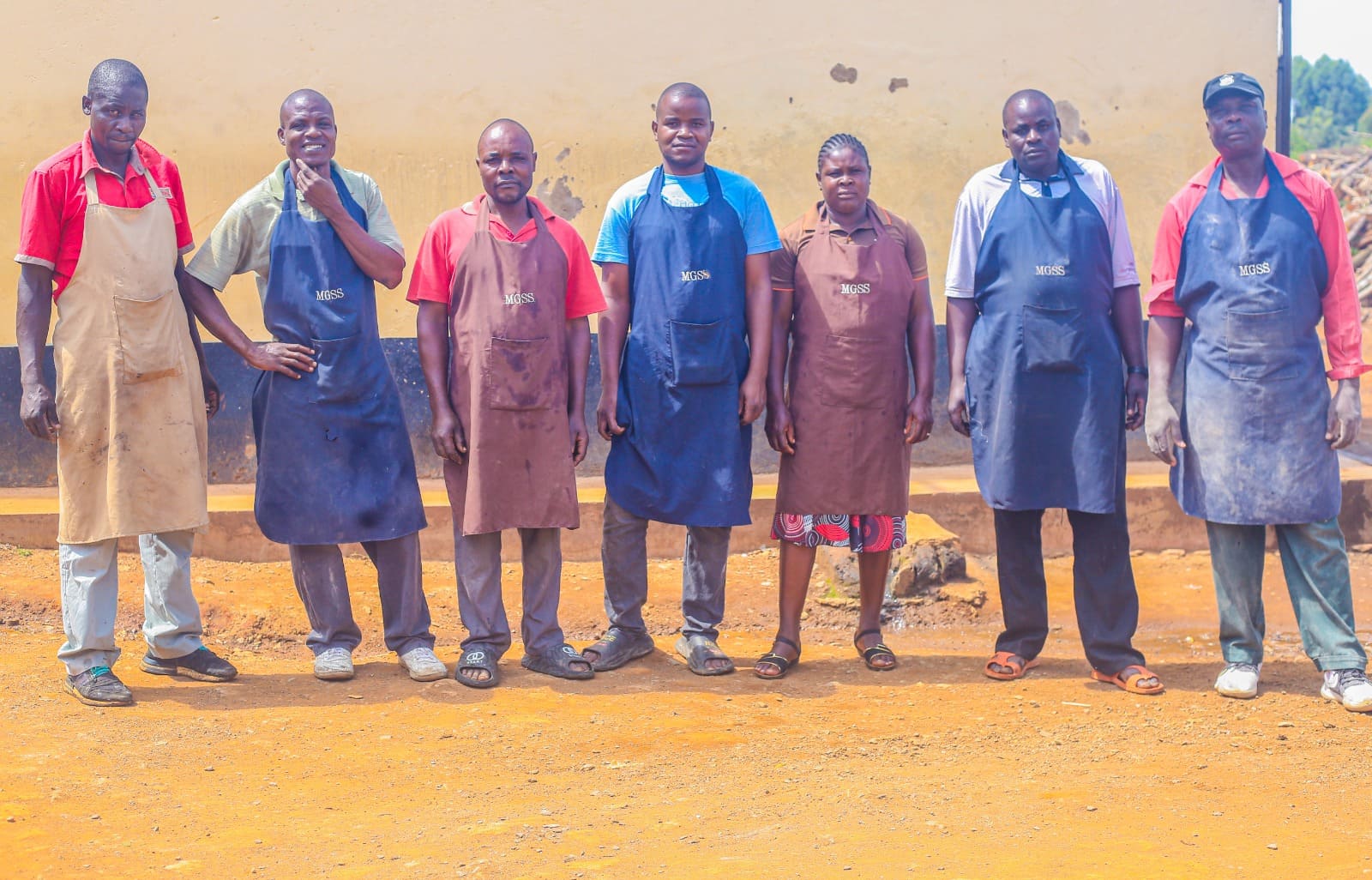 Group photo of Mitua Girls Secondary School Non-Teaching Staff