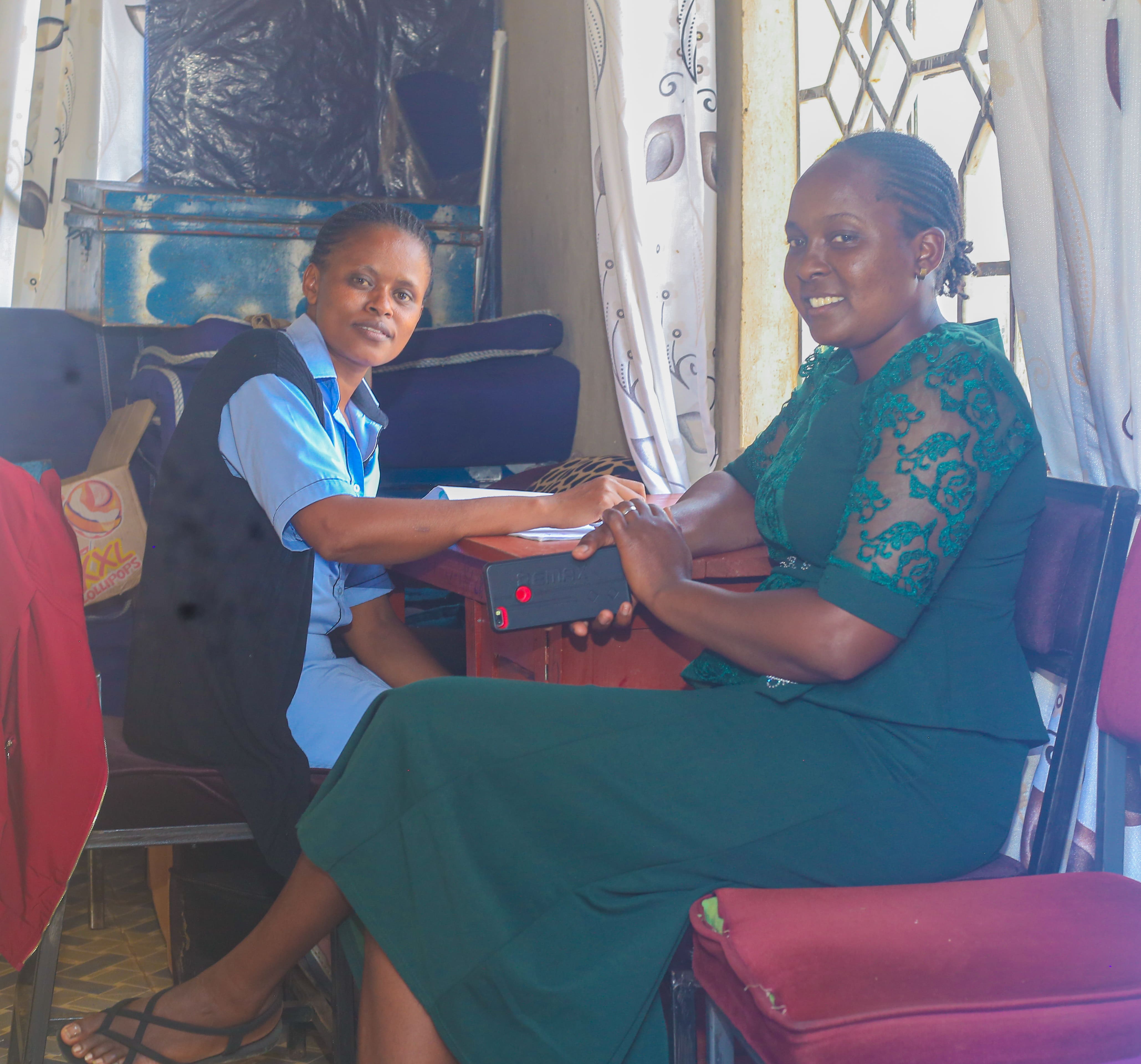 Another group photo of Mitua Girls Secondary School Non-Teaching Staff